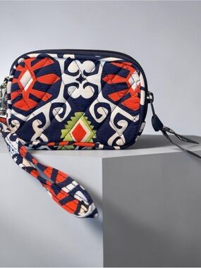 Vera Bradley Summer Valley Quilted Wristlet RETIRED PATTERN